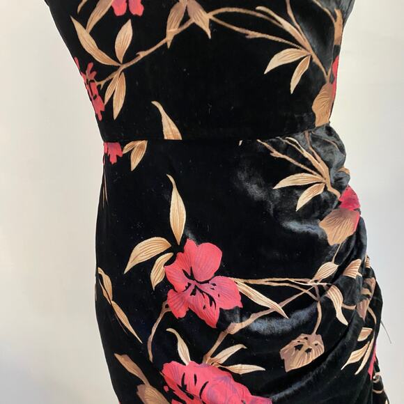 Lulus Evening In Love Black Floral Print Velvet Strapless Mini Dress NWT Sz M - Picture 5 of 11